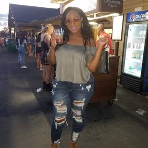 Meet your Posher, Armani